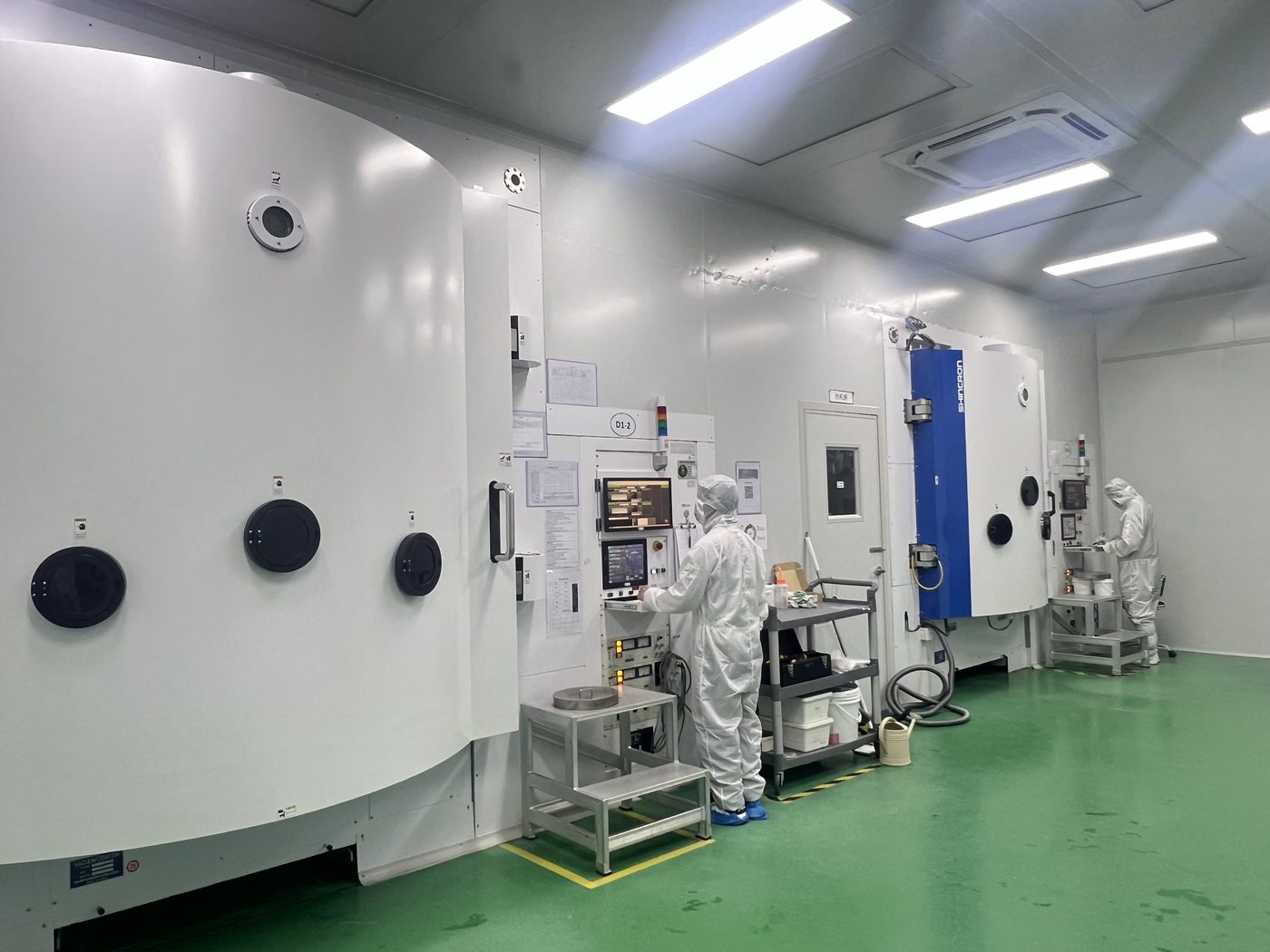 Vacuum deposition cleanroom used to manufacture Structural Color Powder